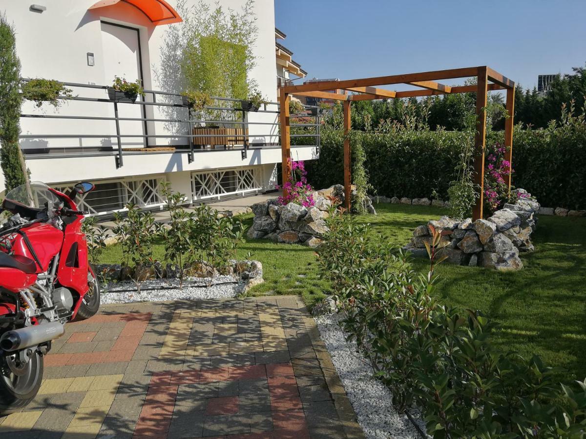Cristiano Hotel Cosenza Exterior photo